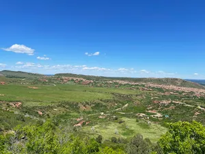 Green, rocky valley in Deer Creek Canyon Park